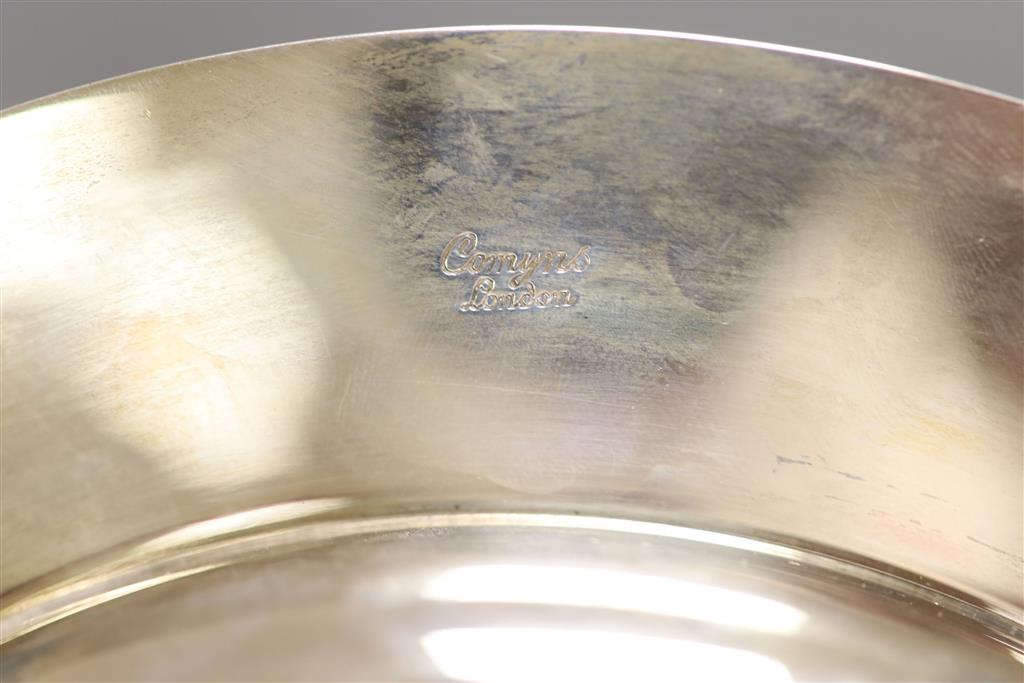 A modern silver Armada dish, William Comyns & Sons Ltd, London 1979, with engraved inscription, 22.2cm, 15.5oz.